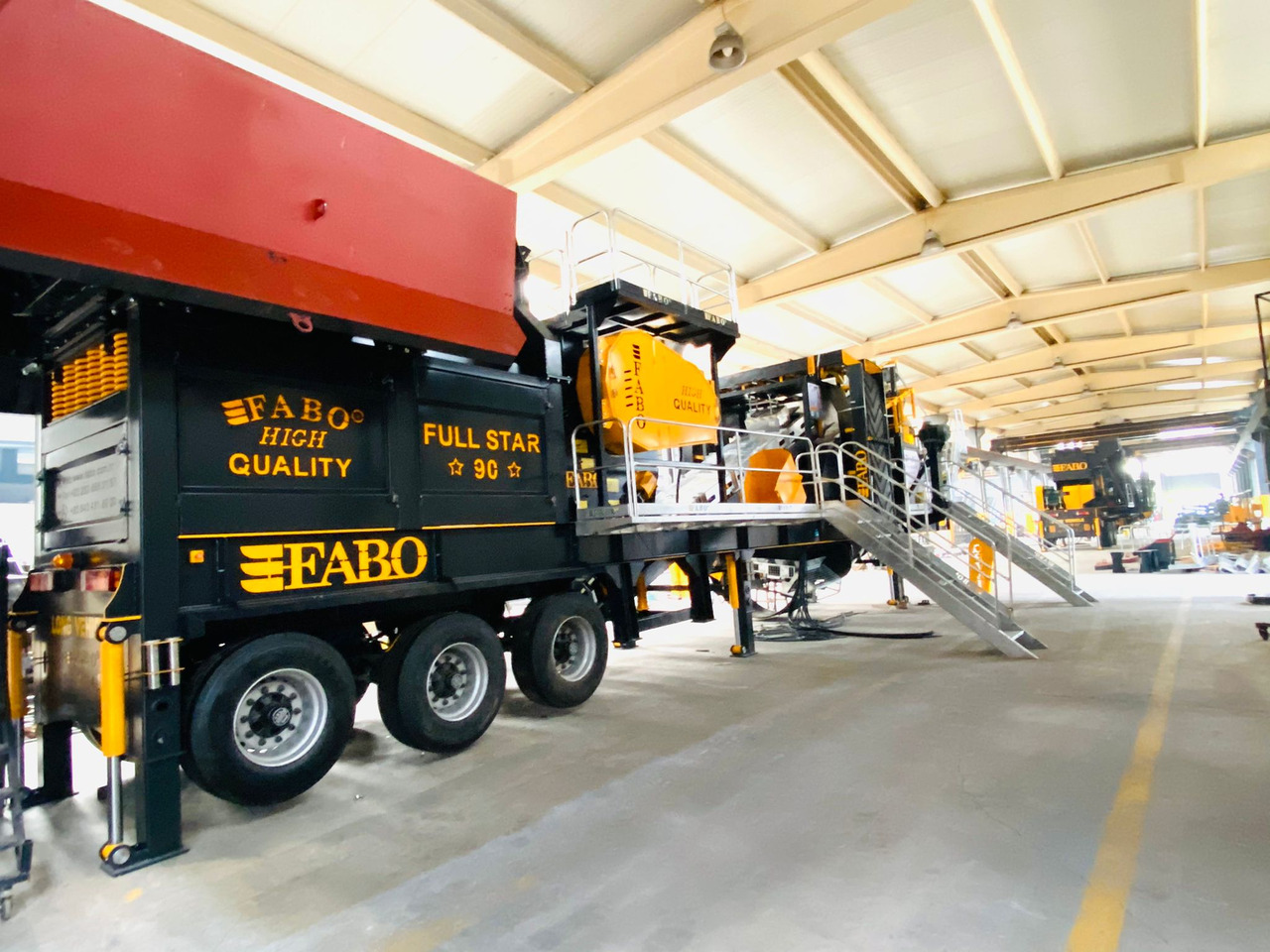 Jaunā Mobilais drupinātājs FABO Mobile crusher: foto 7