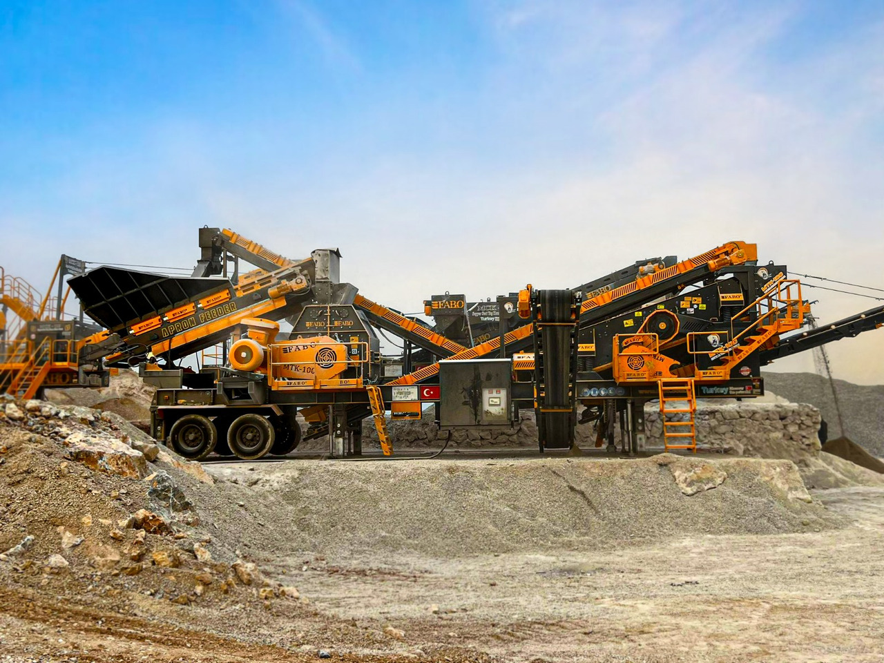 FABO Mobile crusher - Mobilais drupinātājs: foto 3 FABO Mobile crusher - Mobilais drupinātājs: foto 3