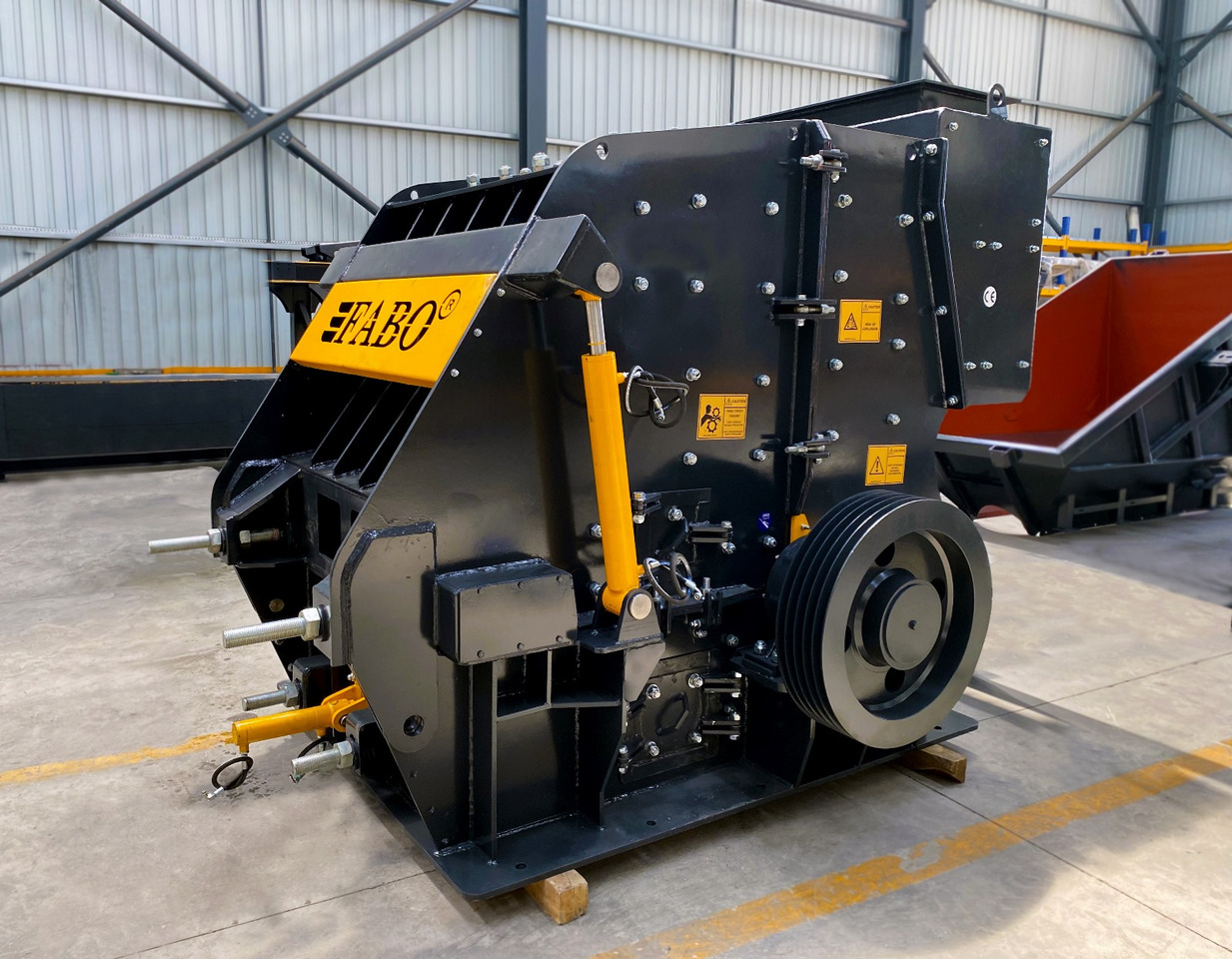 FABO impact crusher - Trieciena drupinātājs: foto 5 FABO impact crusher - Trieciena drupinātājs: foto 5