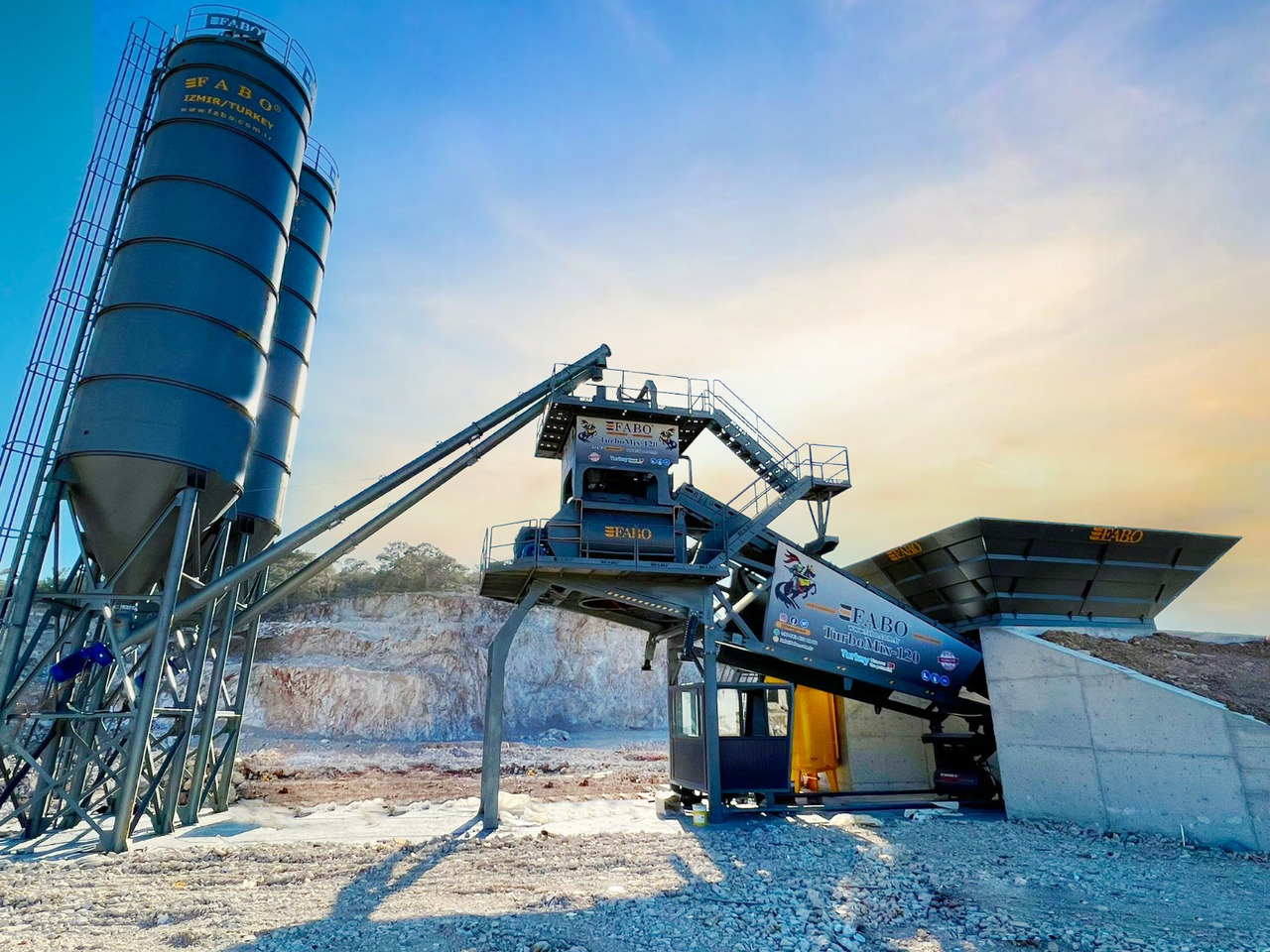 FABO mobile concrete batching plant - Betona rūpnīca: foto 1 FABO mobile concrete batching plant - Betona rūpnīca: foto 1