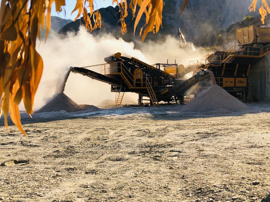 FABO mobile impact crusher - Trieciena drupinātājs: foto 2 FABO mobile impact crusher - Trieciena drupinātājs: foto 2