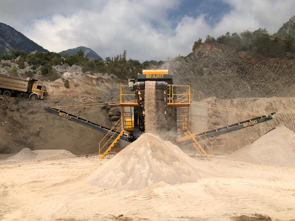 FABO mobile impact crusher - Trieciena drupinātājs: foto 3 FABO mobile impact crusher - Trieciena drupinātājs: foto 3