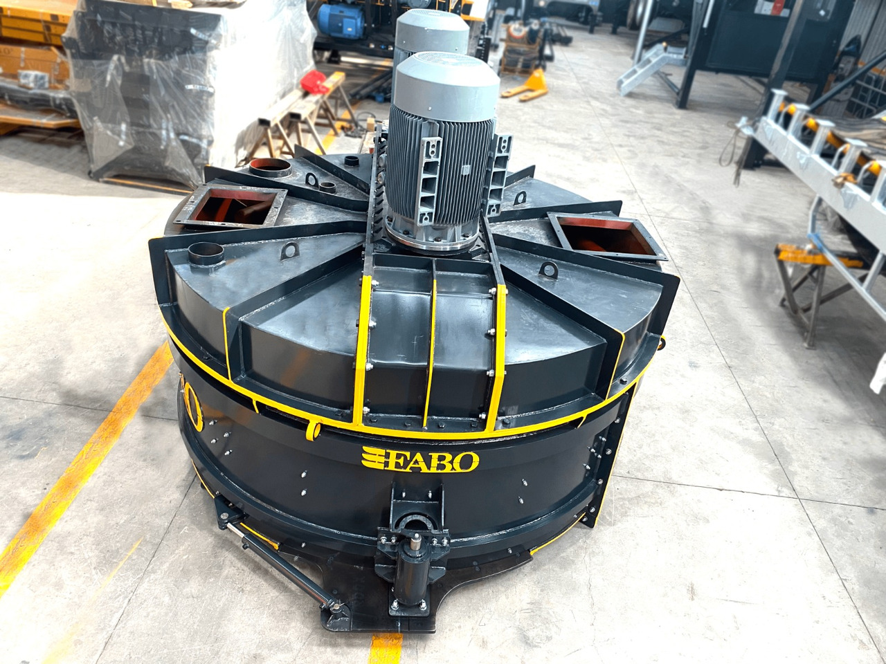 FABO twin shaft mixer - Betona maisītājs: foto 4 FABO twin shaft mixer - Betona maisītājs: foto 4