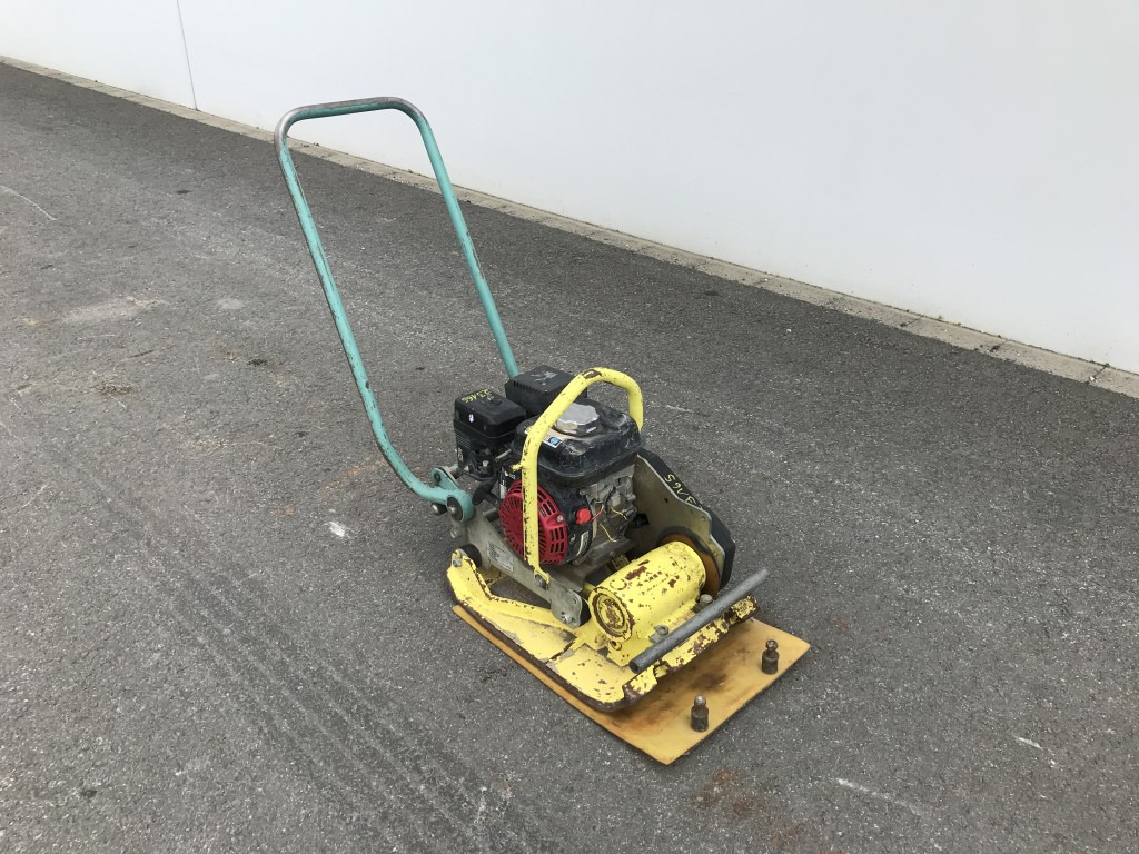 Ammann Rüttelplatte AVP 1240 Gummimatte - Vibrobliete: foto 3 Ammann Rüttelplatte AVP 1240 Gummimatte - Vibrobliete: foto 3