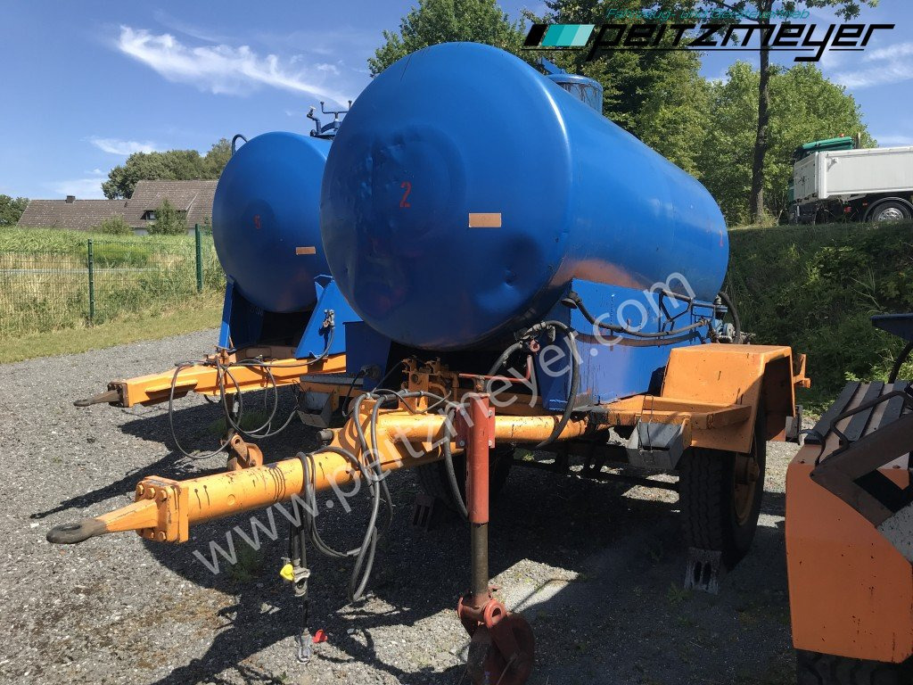 BATHE 1 Achs Anhänger Bitum / Teerkocher - 2,8 m³ Hatz Diesel-Motor 1 D 42 Z - Piekabe cisterna: foto 3 BATHE 1 Achs Anhänger Bitum / Teerkocher - 2,8 m³ Hatz Diesel-Motor 1 D 42 Z - Piekabe cisterna: foto 3