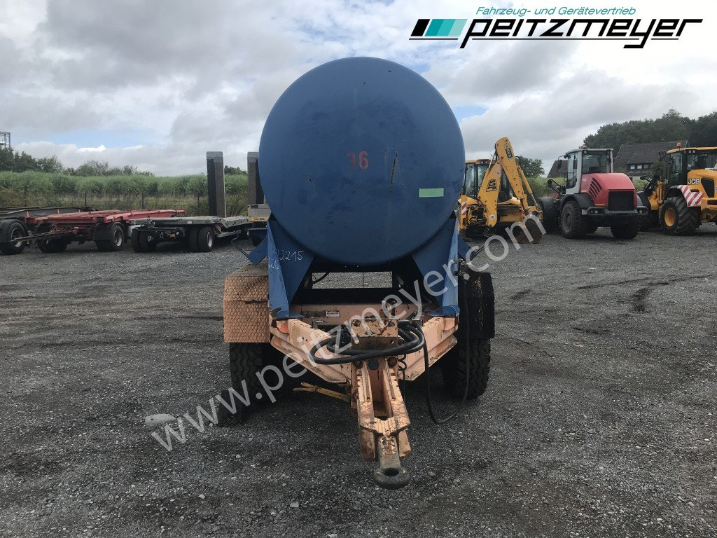 BATHE TANDEMANHÄNGER Bitum / Teerkocher 3,5 m³ - Gudronators: foto 5 BATHE TANDEMANHÄNGER Bitum / Teerkocher 3,5 m³ - Gudronators: foto 5