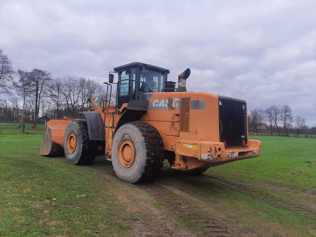 CASE RADLADER 1221 E 6,5 m³ Schaufel - Riteņu iekrāvējs: foto 4 CASE RADLADER 1221 E 6,5 m³ Schaufel - Riteņu iekrāvējs: foto 4