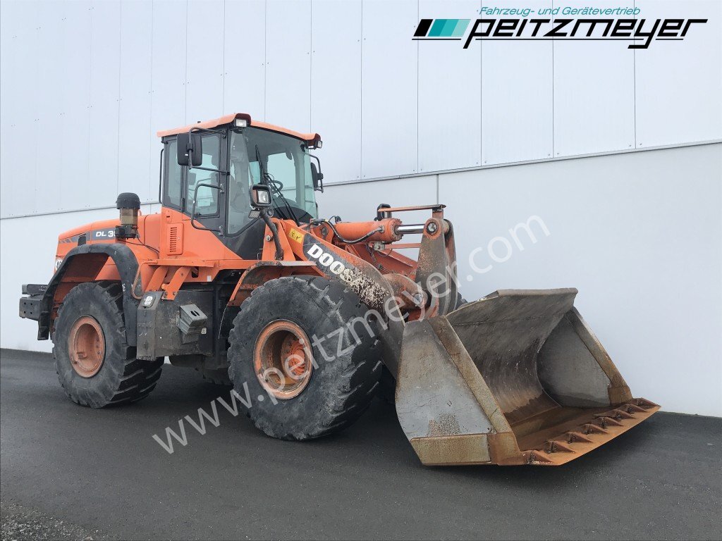 Doosan Radlader DL 300-3 - Riteņu iekrāvējs: foto 2 Doosan Radlader DL 300-3 - Riteņu iekrāvējs: foto 2