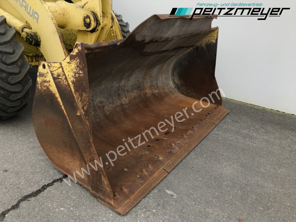 FURUKAWA RADLADER 325 Klima - Riteņu iekrāvējs: foto 5 FURUKAWA RADLADER 325 Klima - Riteņu iekrāvējs: foto 5