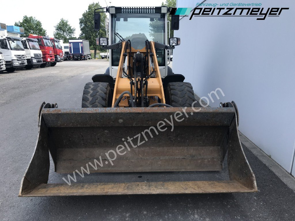 LIEBHERR RADLADER L 508 C 4in1 Schaufel + Palettengabel - Riteņu iekrāvējs: foto 5 LIEBHERR RADLADER L 508 C 4in1 Schaufel + Palettengabel - Riteņu iekrāvējs: foto 5