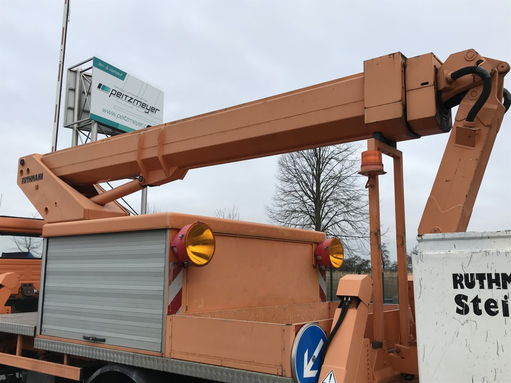Autopacēlājs MAN L75 14.224 BB Ruthmann Hubarbeitsbühne T 225: foto 24