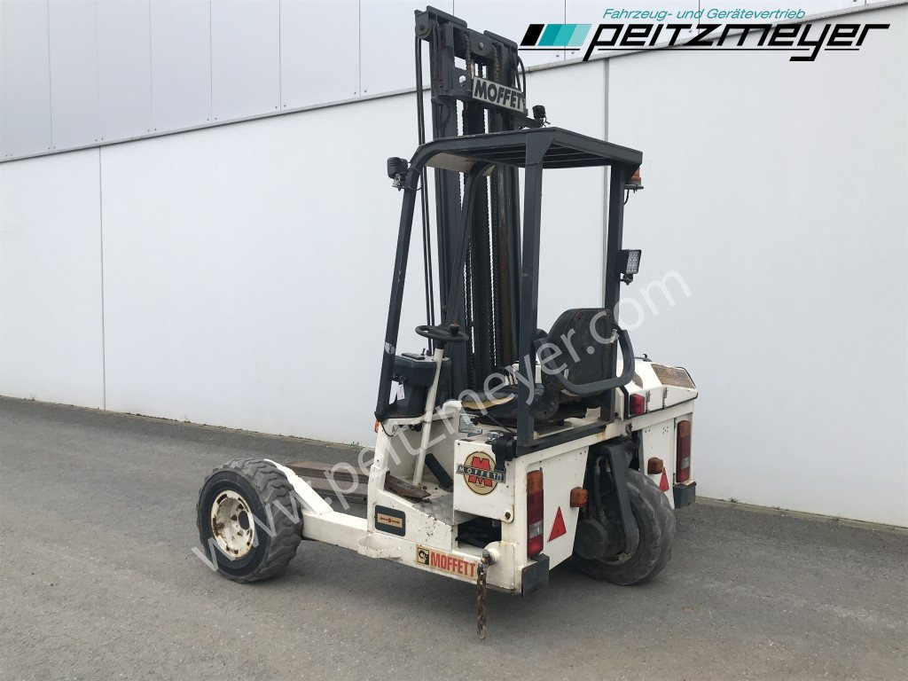 Moffett Mitnahmestapler M 2003 STM Allrad, UVV in 09/25 neu - Mobilais autoiekrāvējs: foto 3 Moffett Mitnahmestapler M 2003 STM Allrad, UVV in 09/25 neu - Mobilais autoiekrāvējs: foto 3