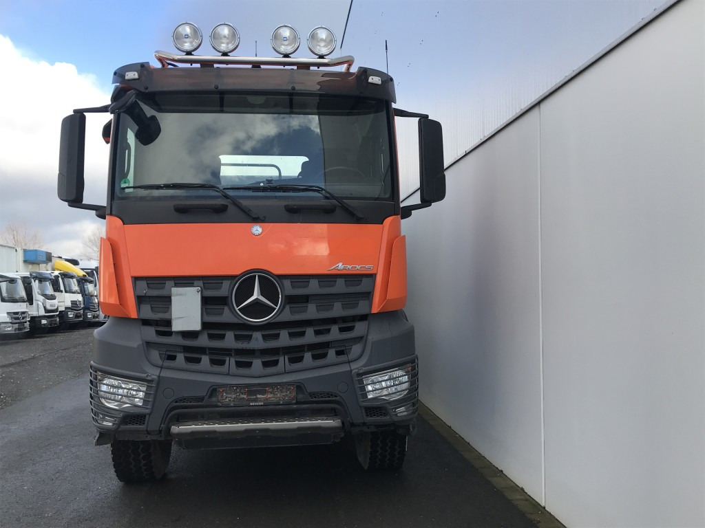 MERCEDES-BENZ Arocs 1848 AS / 2048 AS 4x4 Permanent Kipphydraulik - Vilcējs: foto 5 MERCEDES-BENZ Arocs 1848 AS / 2048 AS 4x4 Permanent Kipphydraulik - Vilcējs: foto 5