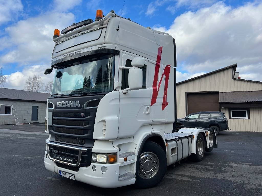 Vilcējs Scania R 560 LA6X2HNA: foto 1