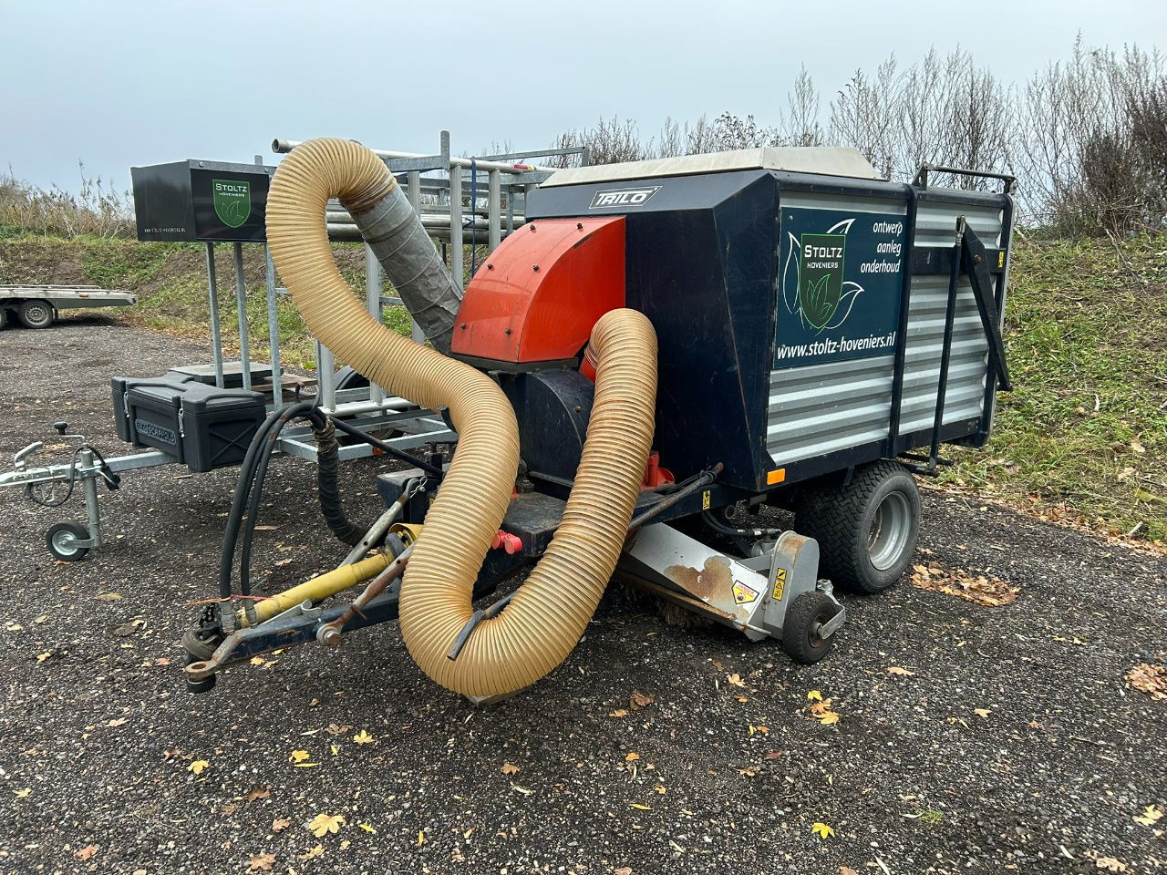 AC Trilo Vacuum Sweepers opraapwagen SG 200 - Fermu aprīkojums: foto 1 AC Trilo Vacuum Sweepers opraapwagen SG 200 - Fermu aprīkojums: foto 1