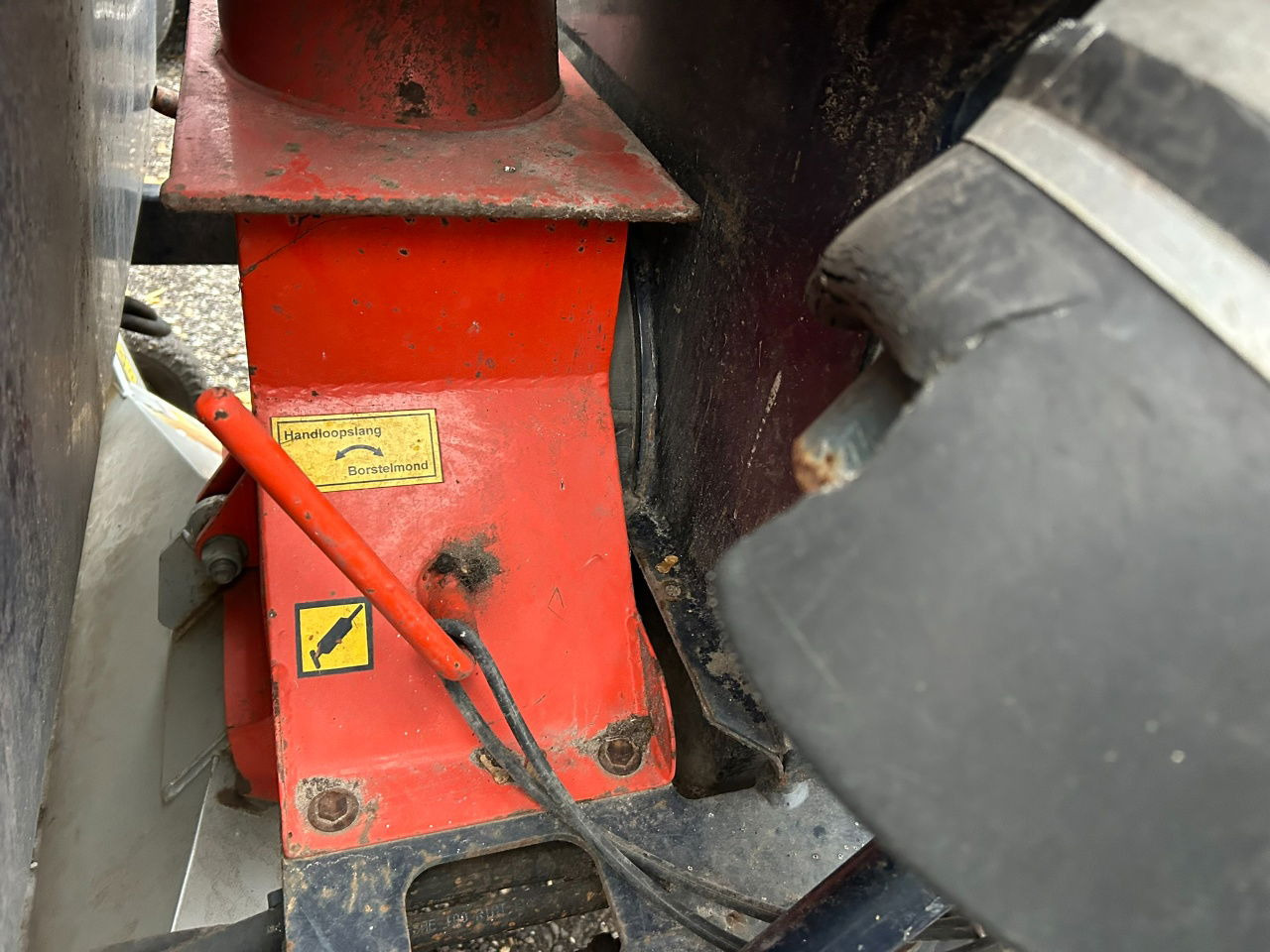 AC Trilo Vacuum Sweepers opraapwagen SG 200 - Fermu aprīkojums: foto 5 AC Trilo Vacuum Sweepers opraapwagen SG 200 - Fermu aprīkojums: foto 5