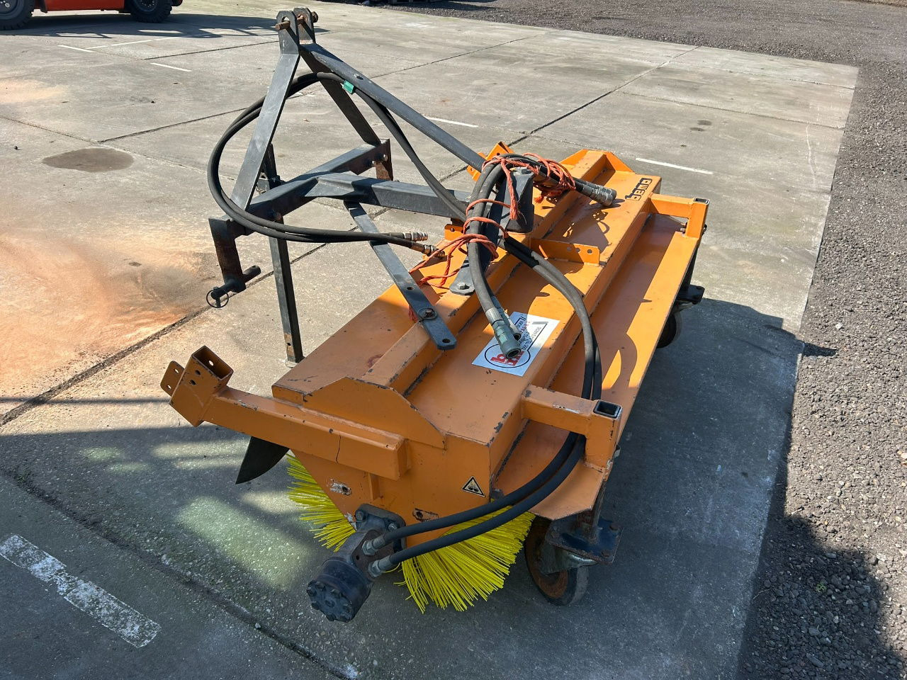 Boxer 1550 Schleppo veegmachine nieuwe borstel - Birste: foto 3 Boxer 1550 Schleppo veegmachine nieuwe borstel - Birste: foto 3