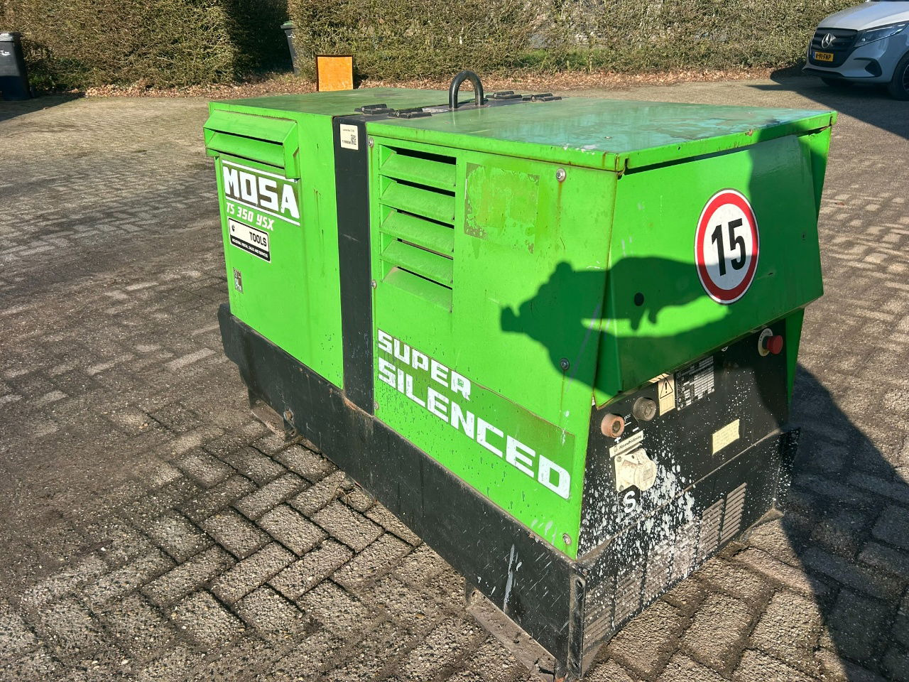 Boxer Mosa 12 kva Te huur Mosa aggregaat TS 350 X 12 kva - Elektroģenerators: foto 2 Boxer Mosa 12 kva Te huur Mosa aggregaat TS 350 X 12 kva - Elektroģenerators: foto 2