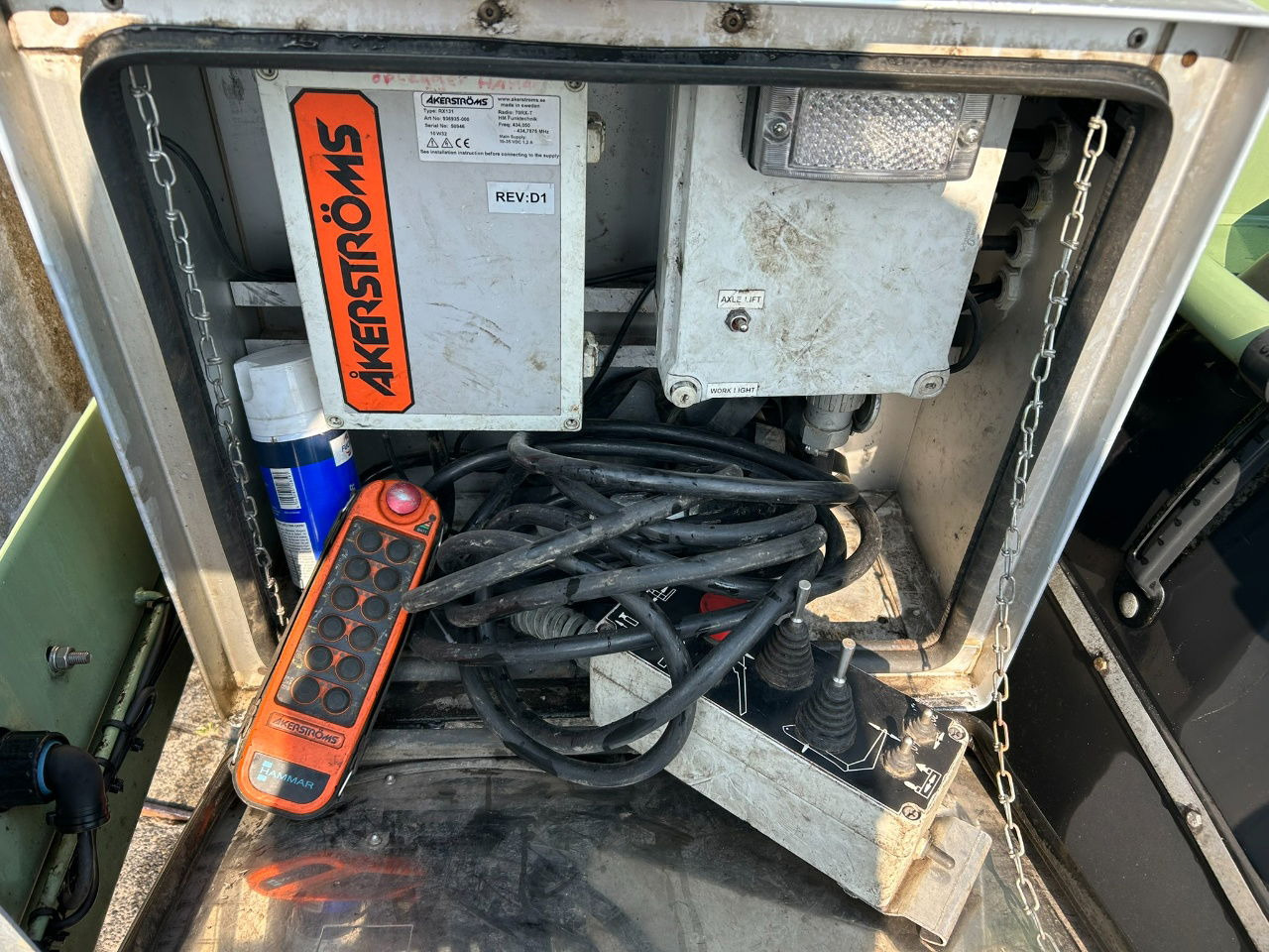 Hammar 195 HC / 20 ft, 2 x 20 ft 40 ft HC, power pack Diesel, Wireless controller 2 x, telescopic chassis - Puspiekabe noņemamā virsbūve/ Konteineru vedējs: foto 5 Hammar 195 HC / 20 ft, 2 x 20 ft 40 ft HC, power pack Diesel, Wireless controller 2 x, telescopic chassis - Puspiekabe noņemamā virsbūve/ Konteineru vedējs: foto 5