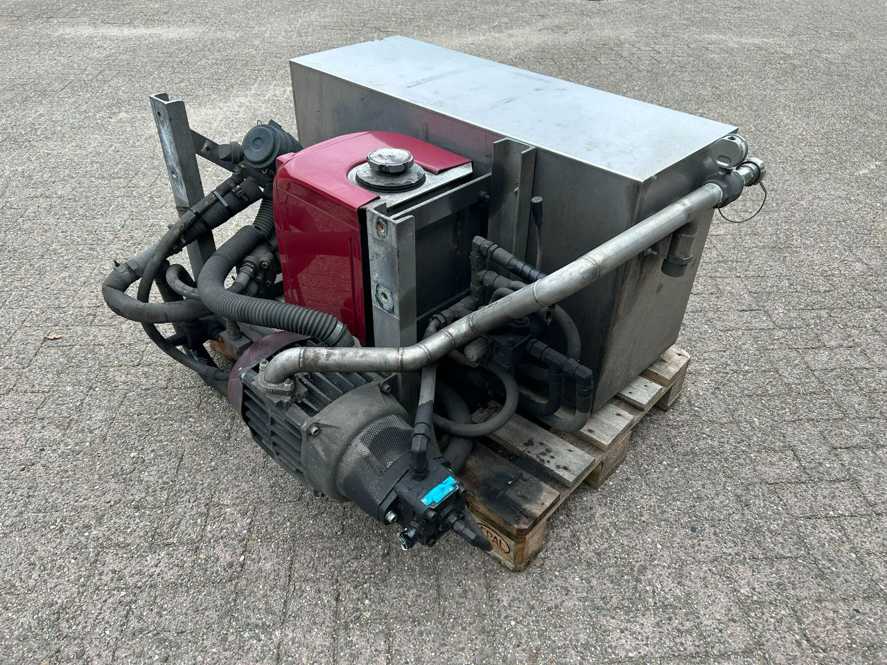 Onbekend electro Unit 380 v / Liquit compressor D 150 Agri/Food - Celtniecības maisītājs: foto 2 Onbekend electro Unit 380 v / Liquit compressor D 150 Agri/Food - Celtniecības maisītājs: foto 2