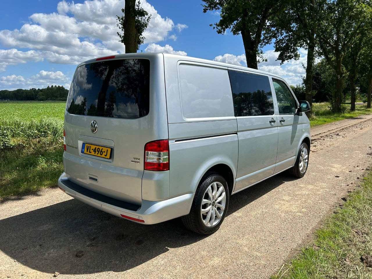 Volkswagen Transporter 2.0 TDI Bleumotion Technology L1 H1 114 PK apk 14-12-2024 Airco NL - Mazs furgons: foto 4 Volkswagen Transporter 2.0 TDI Bleumotion Technology L1 H1 114 PK apk 14-12-2024 Airco NL - Mazs furgons: foto 4
