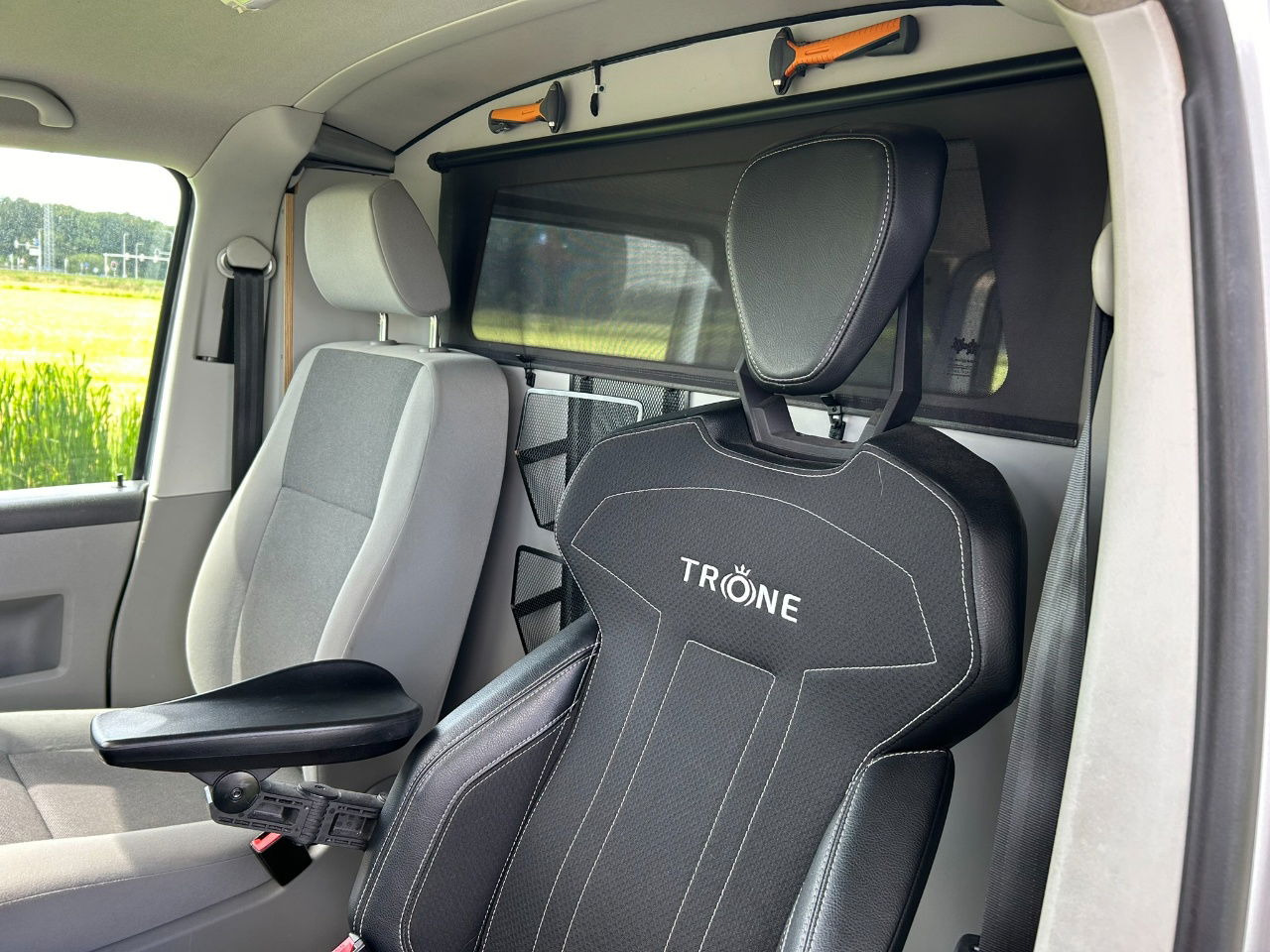 Volkswagen Transporter 2.0 TDI Bleumotion Technology L1 H1 114 PK apk 14-12-2026 Airco - Mazs furgons: foto 5 Volkswagen Transporter 2.0 TDI Bleumotion Technology L1 H1 114 PK apk 14-12-2026 Airco - Mazs furgons: foto 5