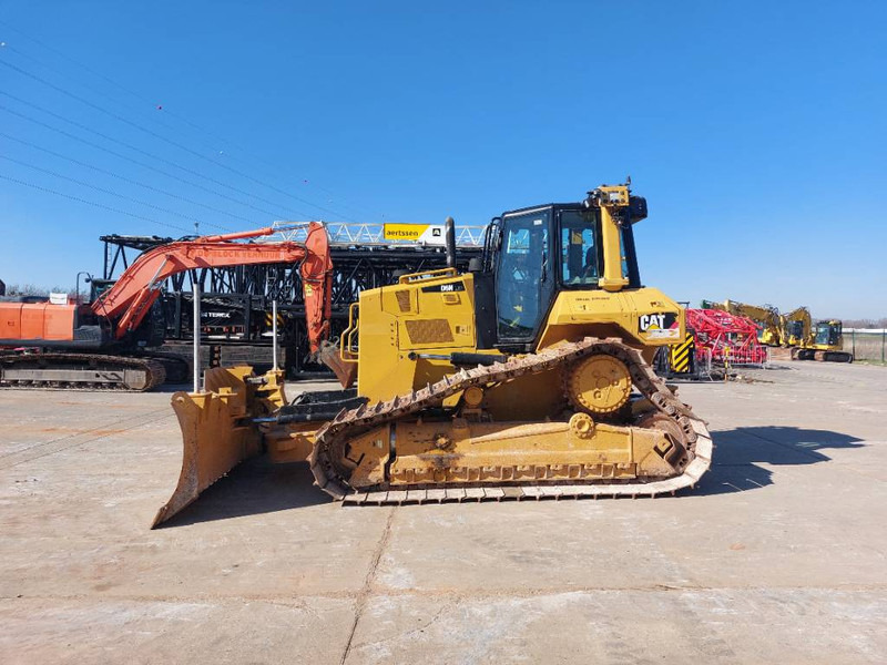 Cat D 6 N LGP - Buldozers: foto 1 Cat D 6 N LGP - Buldozers: foto 1
