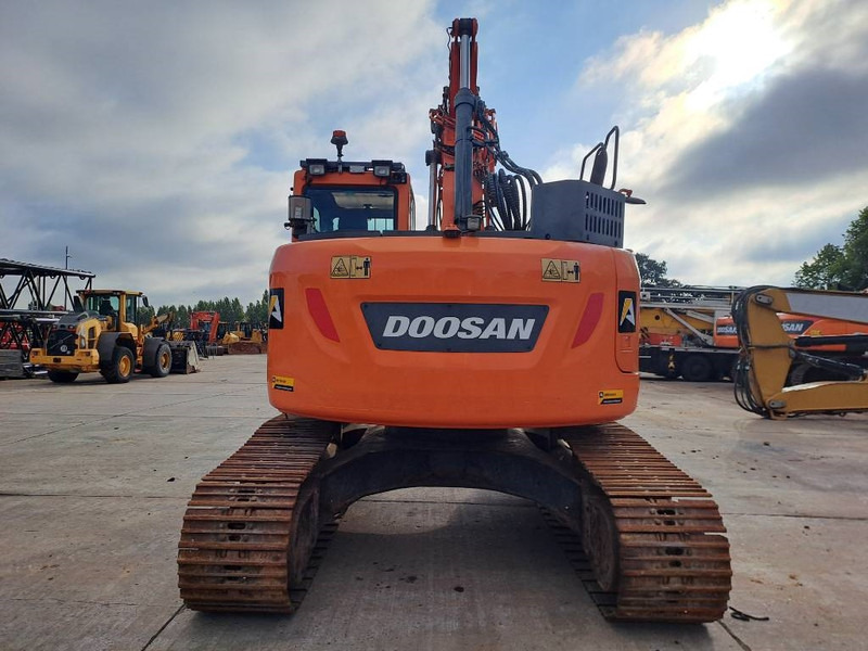 Doosan DX 235 LCR-5 - Kāpurķēžu ekskavators: foto 3 Doosan DX 235 LCR-5 - Kāpurķēžu ekskavators: foto 3