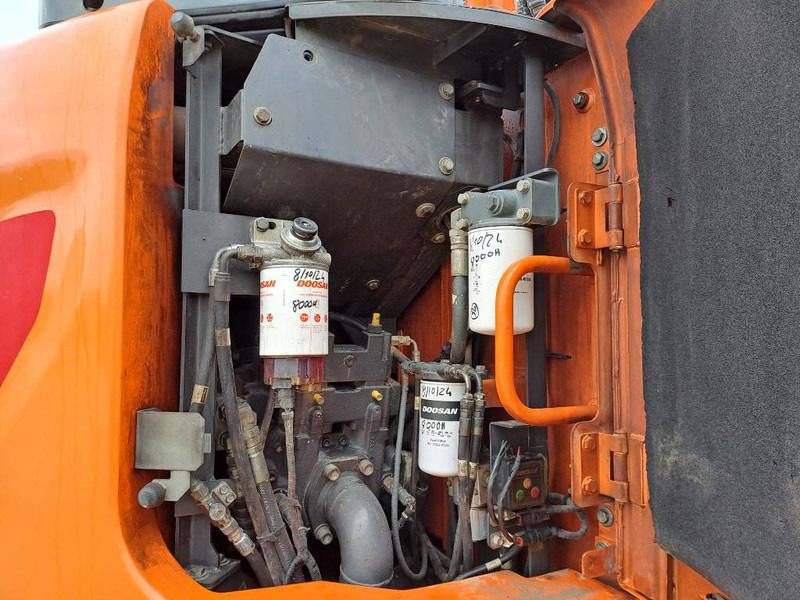 Kāpurķēžu ekskavators Doosan DX235LCR-5 (+ 3 Buckets): foto 15