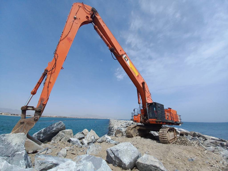 Hitachi EX 1200-6 - Ekskavators: foto 1 Hitachi EX 1200-6 - Ekskavators: foto 1