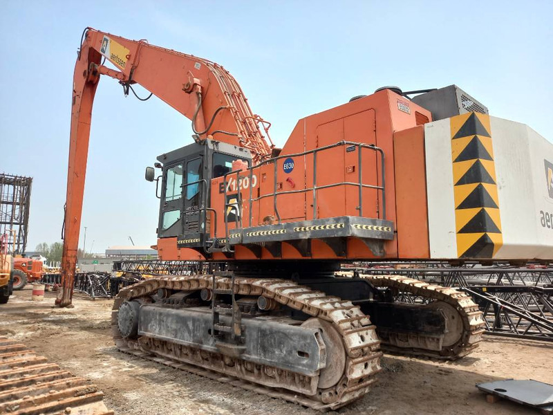 Hitachi EX1200-6 LR 28m (Abu Dhabi) - Ekskavators: foto 2 Hitachi EX1200-6 LR 28m (Abu Dhabi) - Ekskavators: foto 2