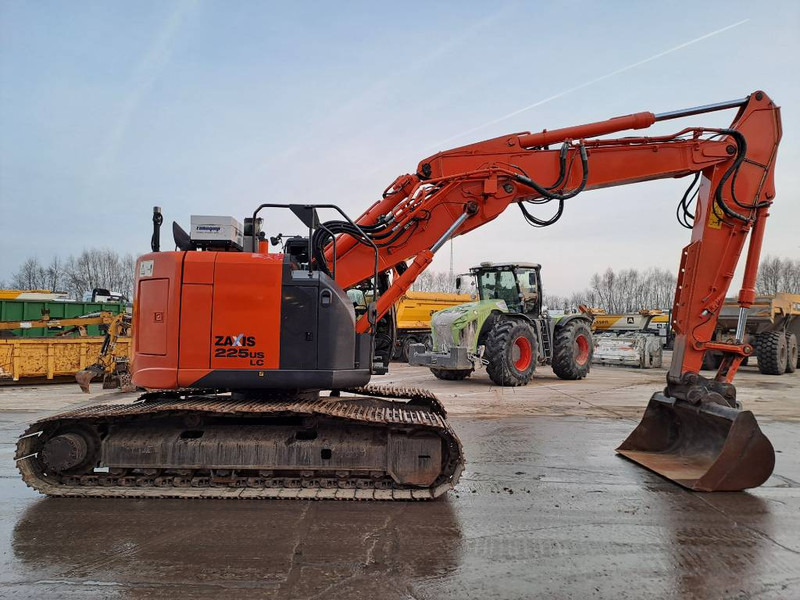 Hitachi ZX 225 US LC-5 B (Trimble GPS Prepared) - Kāpurķēžu ekskavators: foto 5 Hitachi ZX 225 US LC-5 B (Trimble GPS Prepared) - Kāpurķēžu ekskavators: foto 5