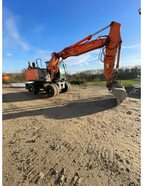 Hitachi ZX170W-5 B - Riteņu ekskavators: foto 5 Hitachi ZX170W-5 B - Riteņu ekskavators: foto 5