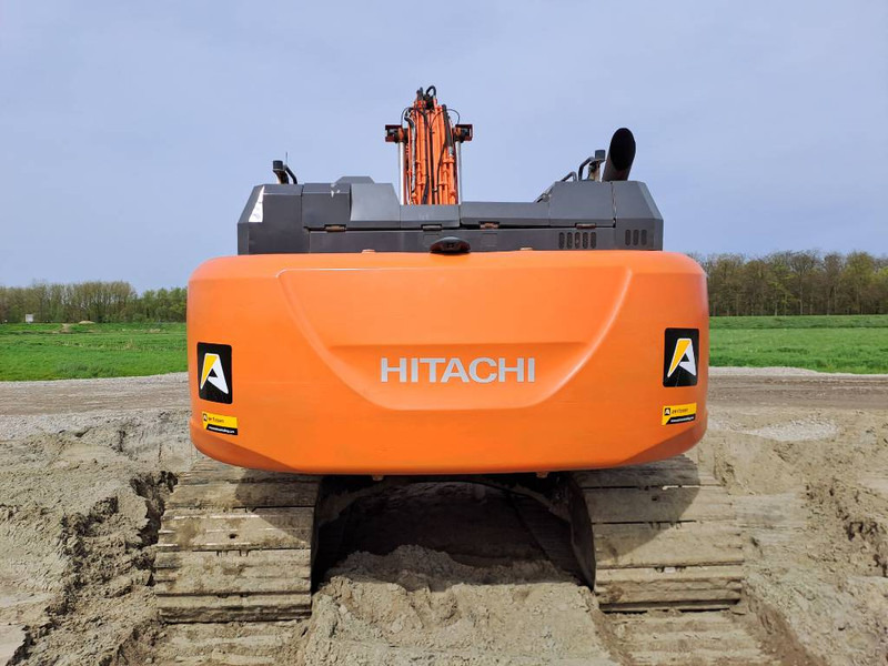 Hitachi ZX300LC-6 (Trimble Prepared) - Kāpurķēžu ekskavators: foto 3 Hitachi ZX300LC-6 (Trimble Prepared) - Kāpurķēžu ekskavators: foto 3
