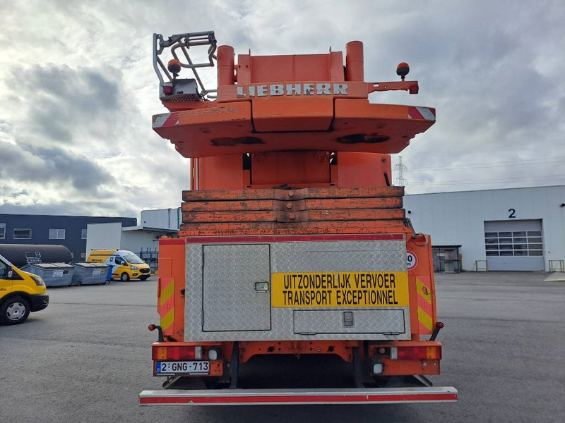 Liebherr LTM 1100-5.2 - Visurgājējs celtnis: foto 4 Liebherr LTM 1100-5.2 - Visurgājējs celtnis: foto 4