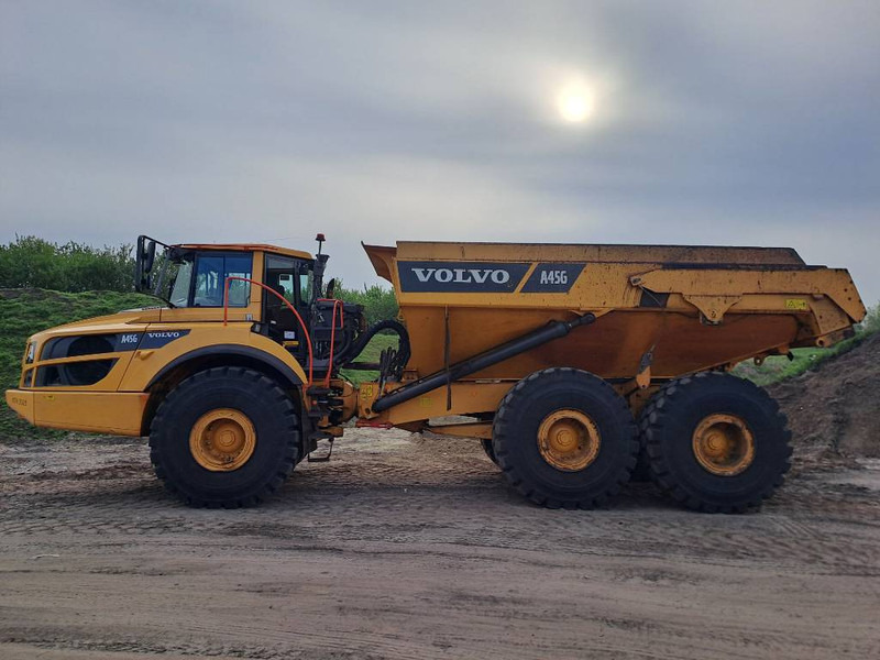 Volvo A 45 G - Artikulētias pašizgāzējs: foto 2 Volvo A 45 G - Artikulētias pašizgāzējs: foto 2