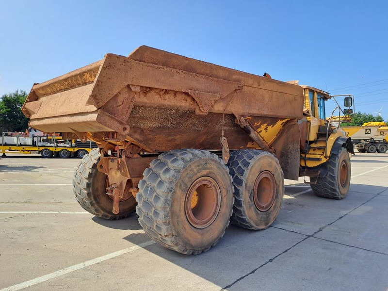 Volvo A25F - Artikulētias pašizgāzējs: foto 4 Volvo A25F - Artikulētias pašizgāzējs: foto 4