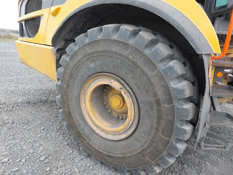 Artikulētias pašizgāzējs Volvo A45G: foto 14 Artikulētias pašizgāzējs Volvo A45G: foto 14