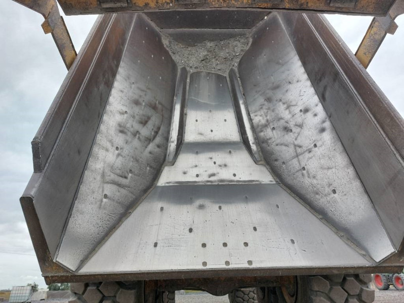 Artikulētias pašizgāzējs Volvo A45G: foto 17 Artikulētias pašizgāzējs Volvo A45G: foto 17