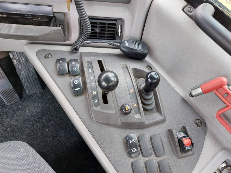 Artikulētias pašizgāzējs Volvo A45G: foto 11 Artikulētias pašizgāzējs Volvo A45G: foto 11