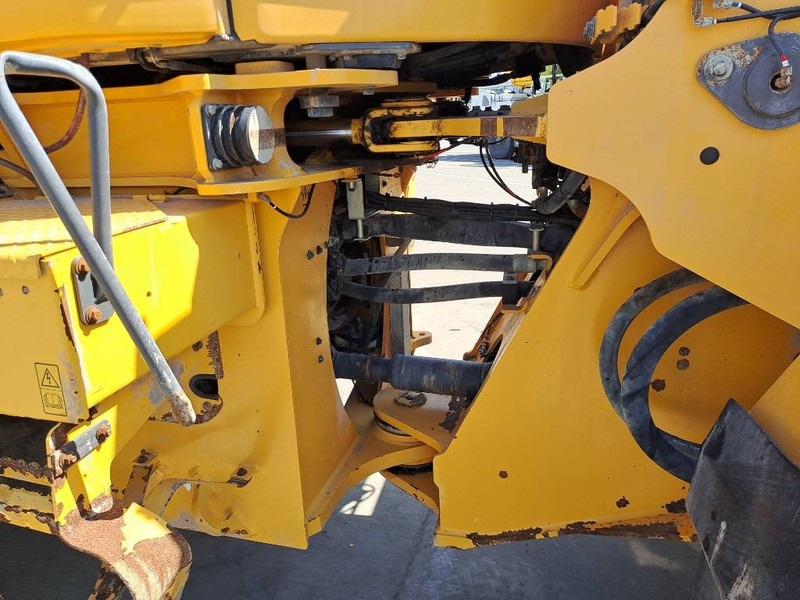 Riteņu iekrāvējs Volvo L 180 G: foto 17