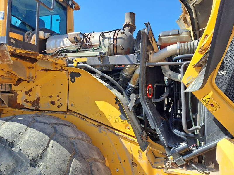 Riteņu iekrāvējs Volvo L180G: foto 16