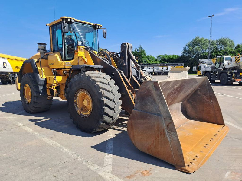 Riteņu iekrāvējs Volvo L180G: foto 6