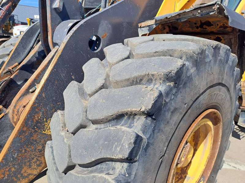 Riteņu iekrāvējs Volvo L180G: foto 9
