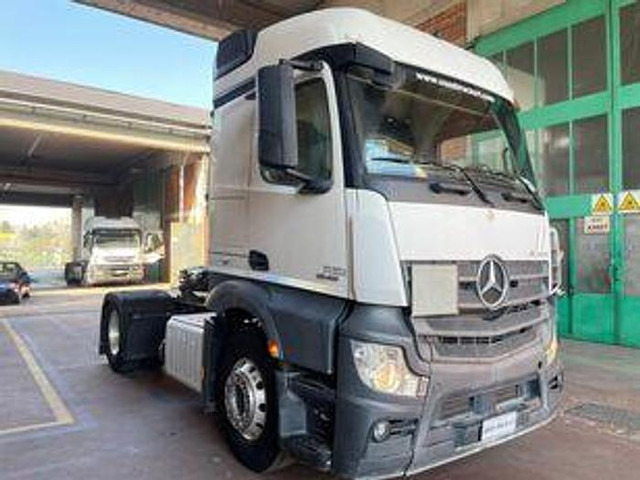 Mercedes-Benz Actros 1845 - Traktors: foto 2 Mercedes-Benz Actros 1845 - Traktors: foto 2