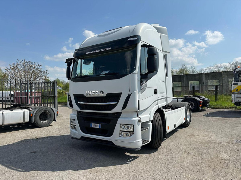 Iveco AS440E48 - Vilcējs: foto 1 Iveco AS440E48 - Vilcējs: foto 1