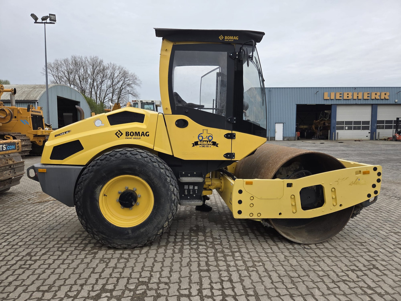 BOMAG BW177D-5 - Vibrorullis: foto 4 BOMAG BW177D-5 - Vibrorullis: foto 4