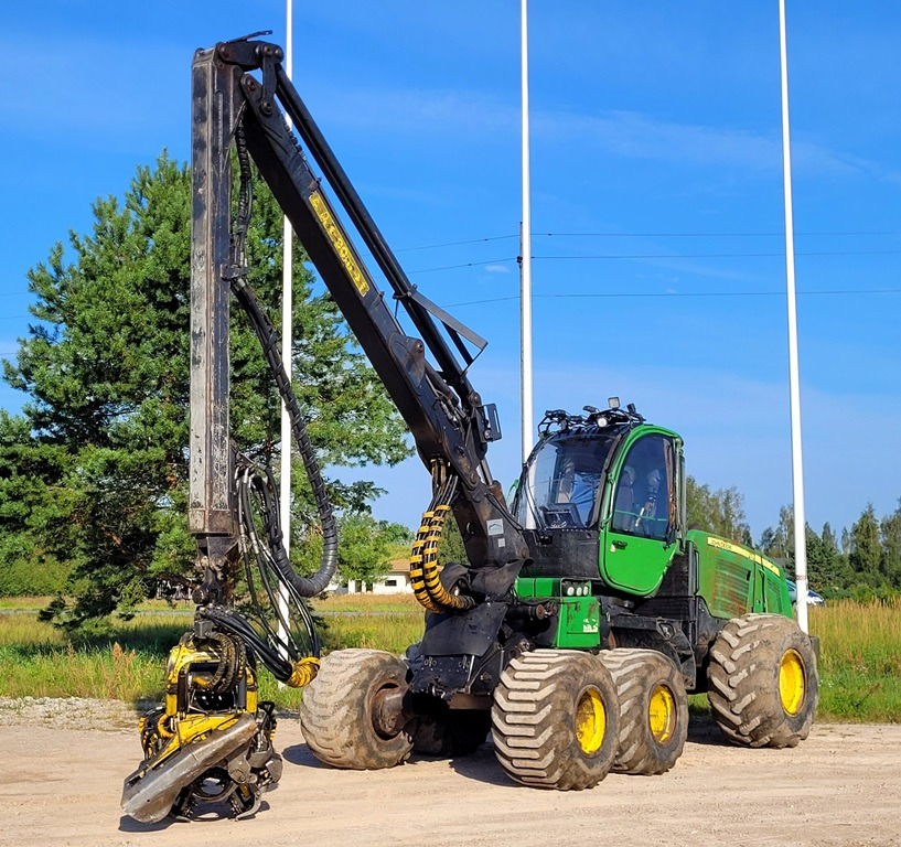 JOHN DEERE 1070 E - Harvesters: foto 1 JOHN DEERE 1070 E - Harvesters: foto 1
