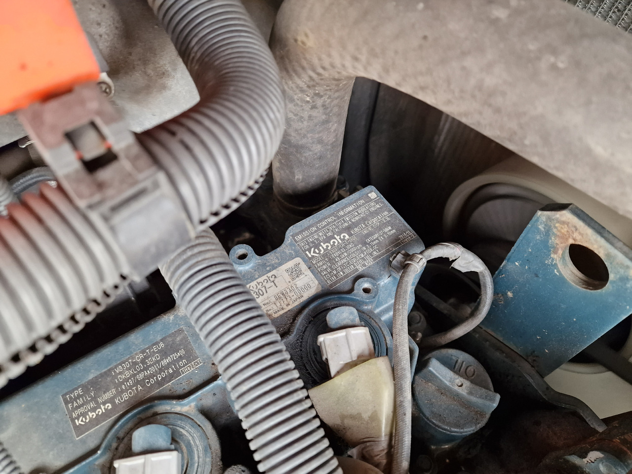 Mini-ekskavators KUBOTA KX080-4. Metal tracks.: foto 16