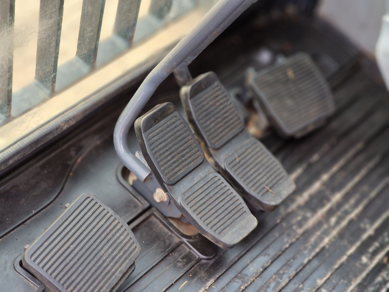 Mini-ekskavators KUBOTA KX080-4. Metal tracks.: foto 18